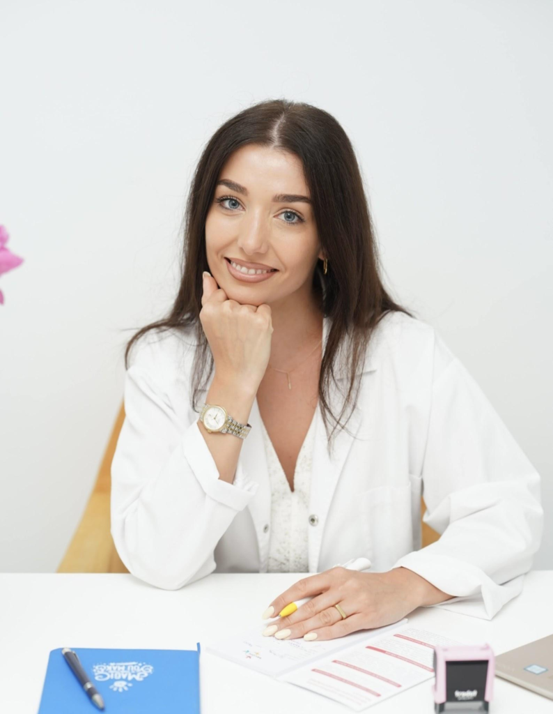 Dr. Denisa-Arina Negru